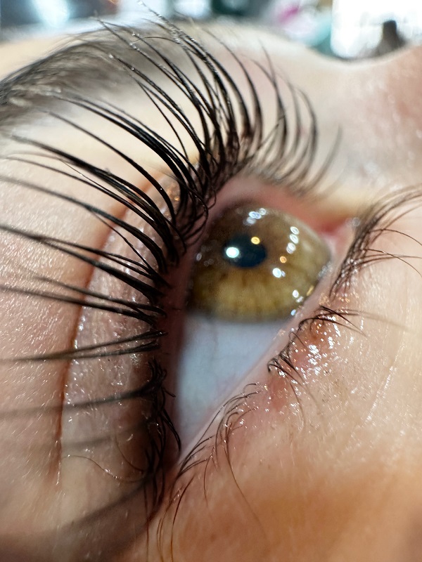 F71E1B03-D936-49C3-9B9A-4351B38CE0A8(1) ریموو مژه - Image 1